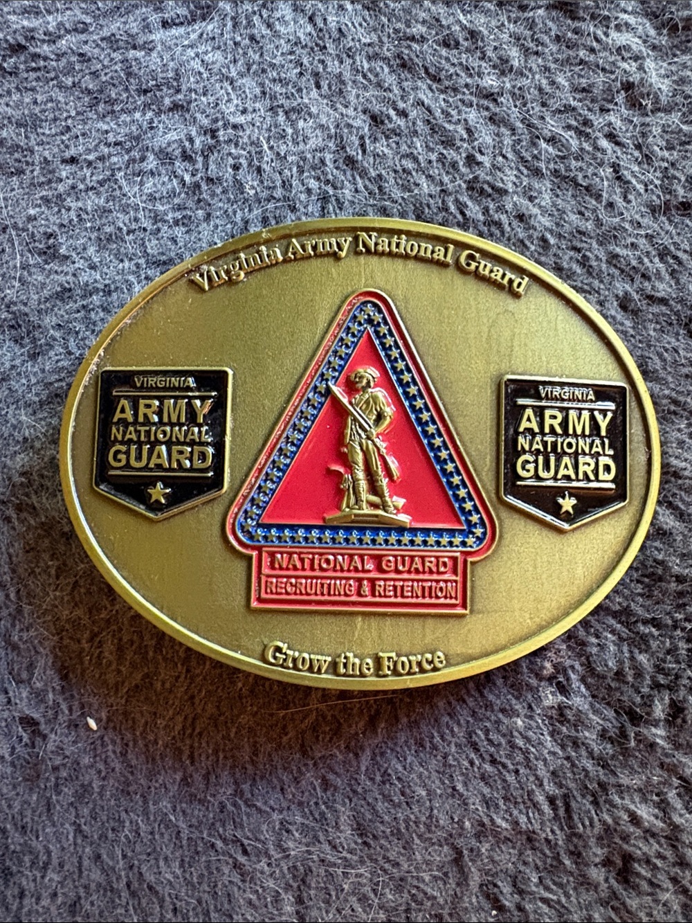 Virginia Army National Guard belt buckle. Excellent Condition.